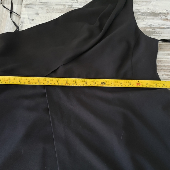 One shoulder little black dress - Picture 6 of 6